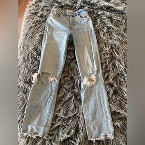 Abercrombie 90’s High Rise Straight